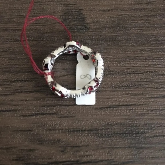 SOLD!! Sterling Silver Ring with red stone. - Picture 4 of 5